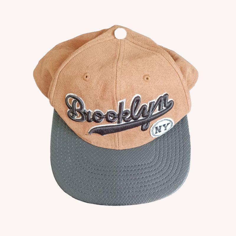 City Snapback Hat | New York Brooklyn | Adjustable Cap | VGUC - Image 2