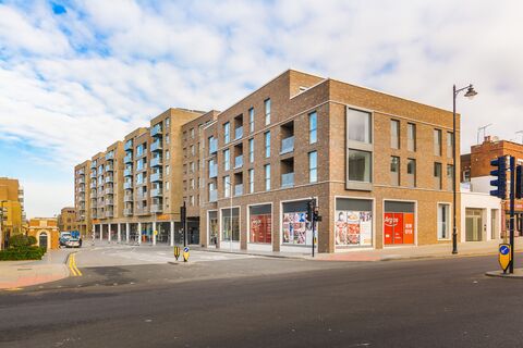 Property Sales & Lettings by Foxtons Hounslow 2